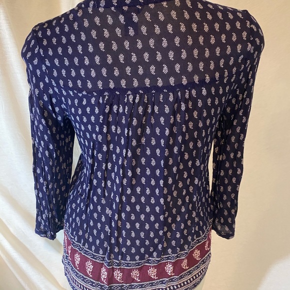 Forever 21 Bohemian Top - Picture 3 of 4